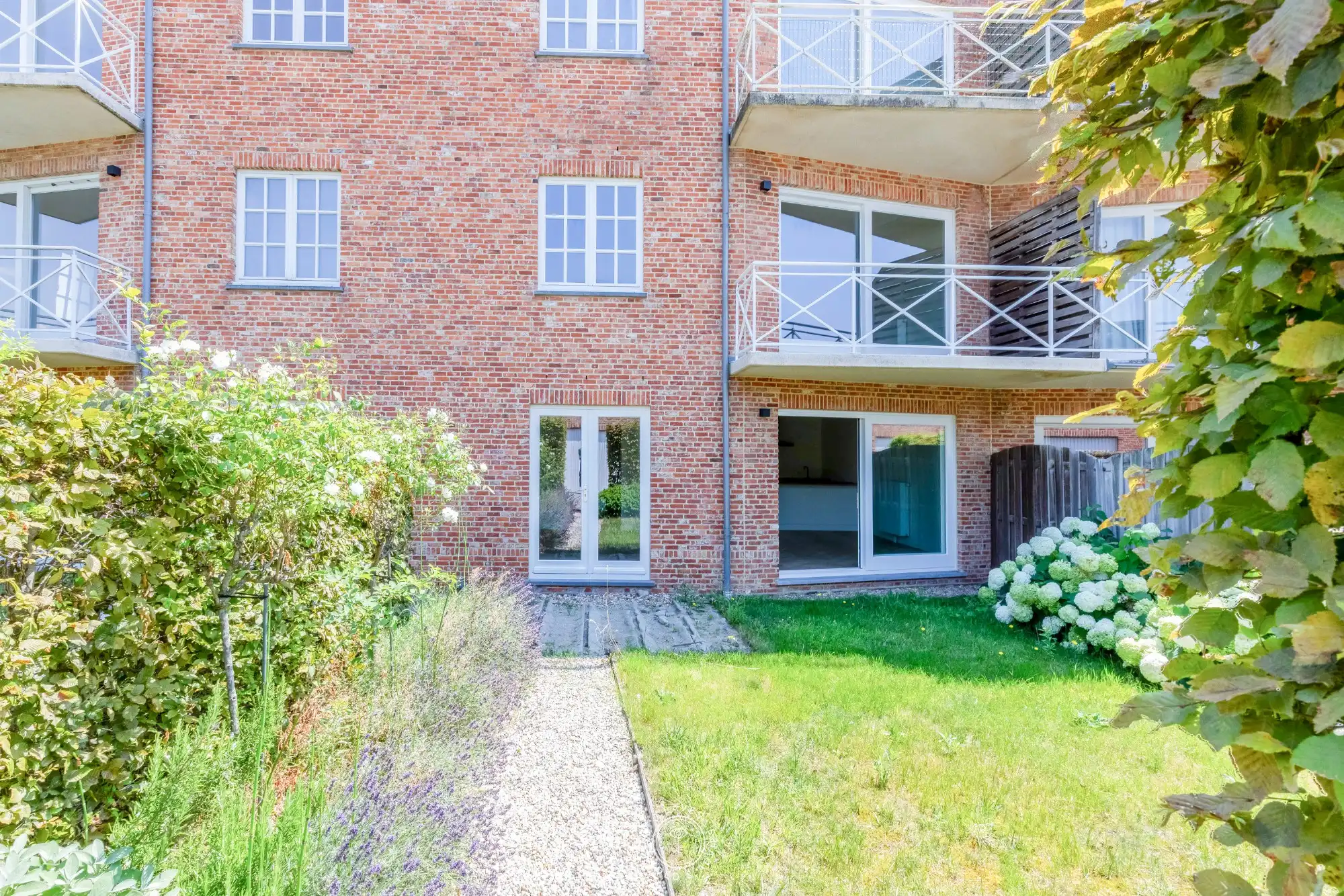 Gelijkvloers wonen in een vernieuwbouwappartement foto 14