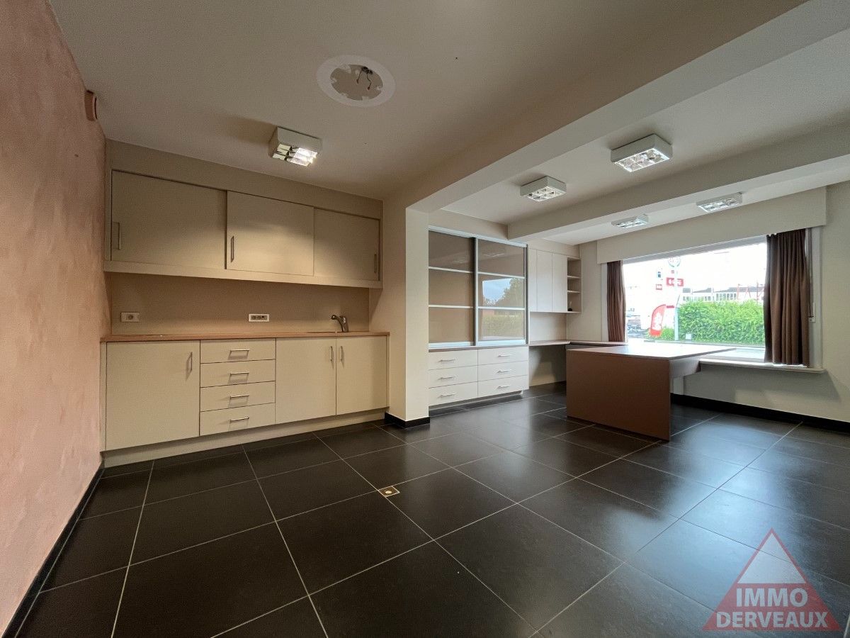 Roeselare - Modern kabinet naast kinepraktijk De Maalderij foto 2