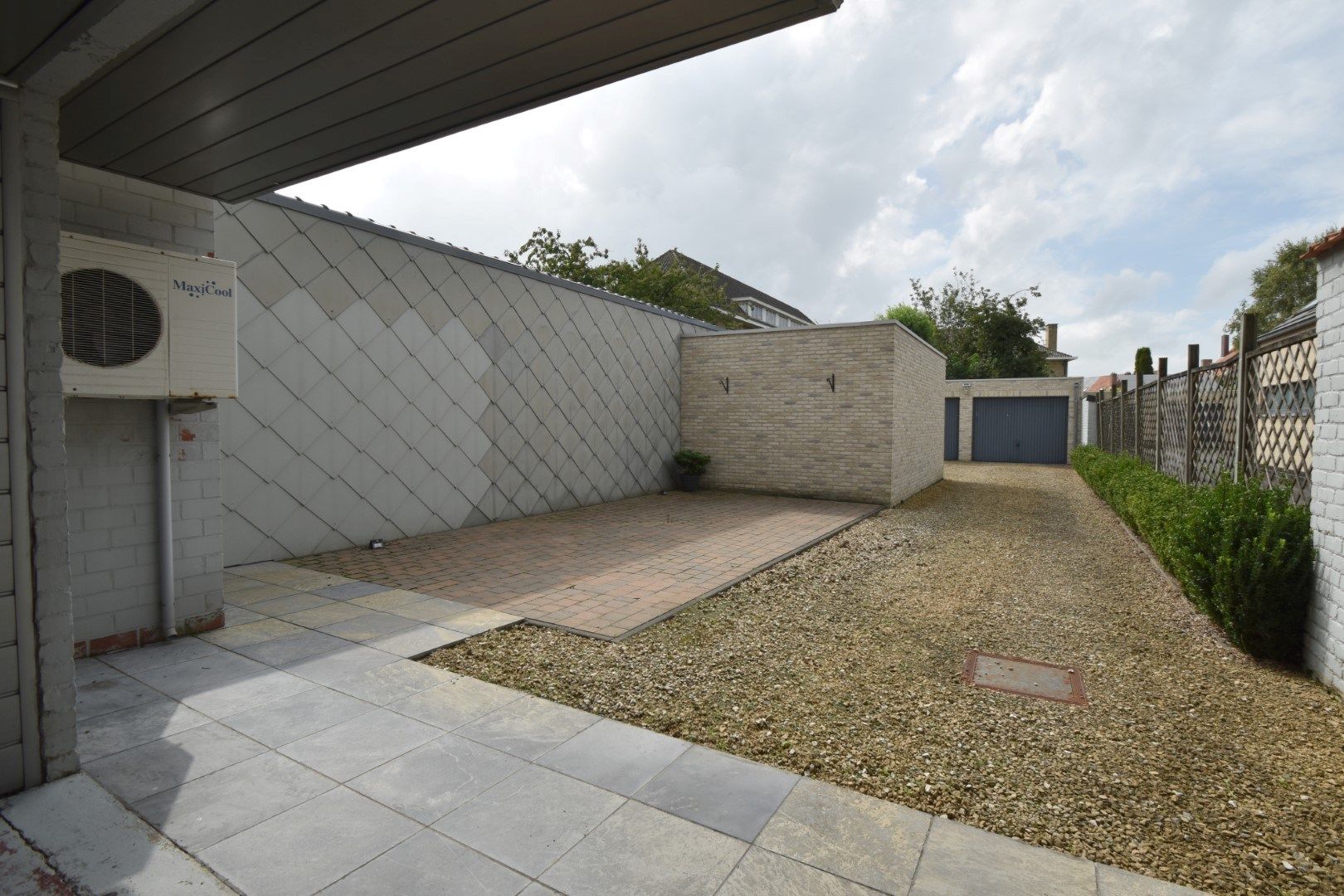 Triplex Appartement aan rand van Brugge met 3 Slaapkamers en 2 Garages foto 22