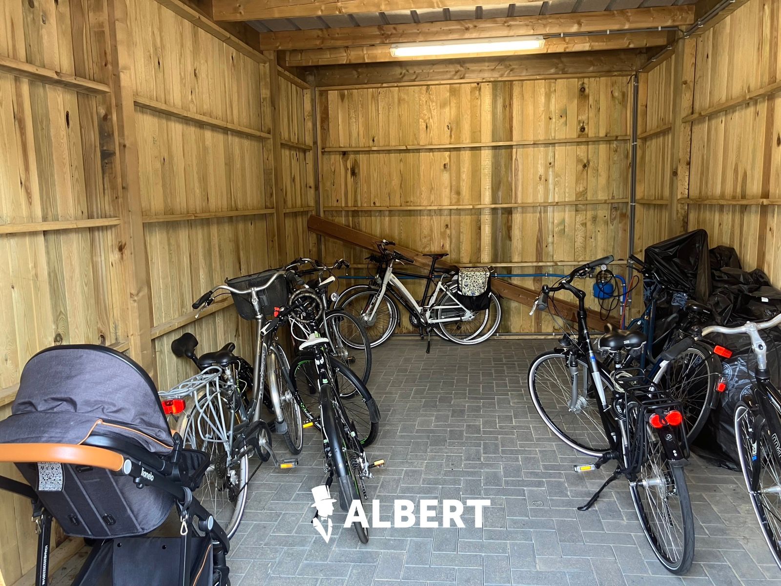 Ruim gemeubeld appartement met terras en 2 slaapkamers ! foto 22