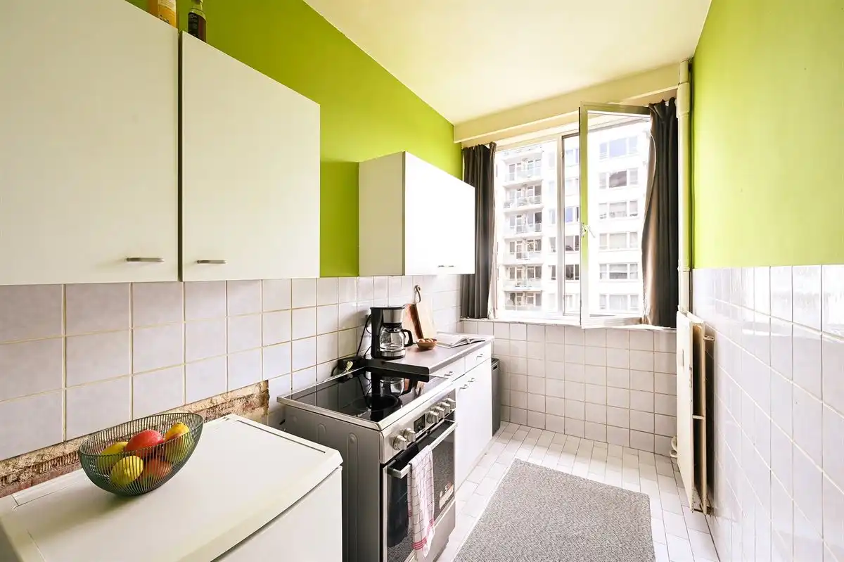 Te renoveren 2-slaapkamerappartement vlak bij Zurenborg foto 8