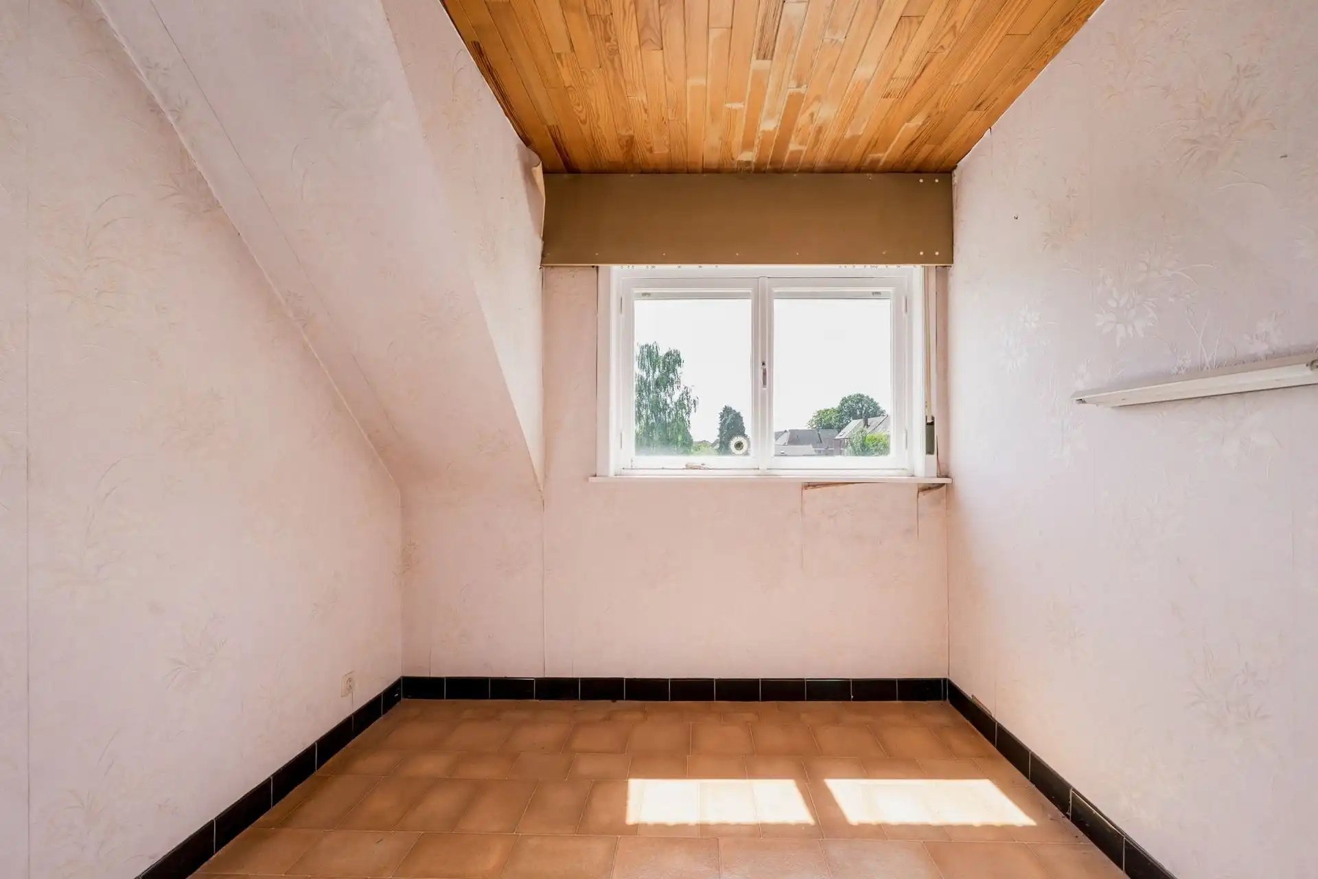 Te renoveren woning op toplocatie! foto 15