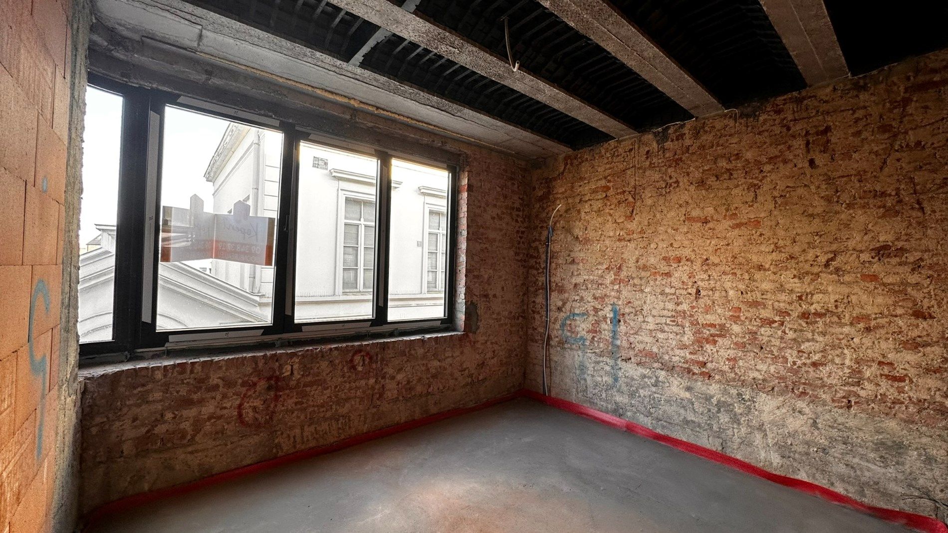 Karaktervolle "BEN" luxe appartement gelegen in het hart van Lokeren  foto 11