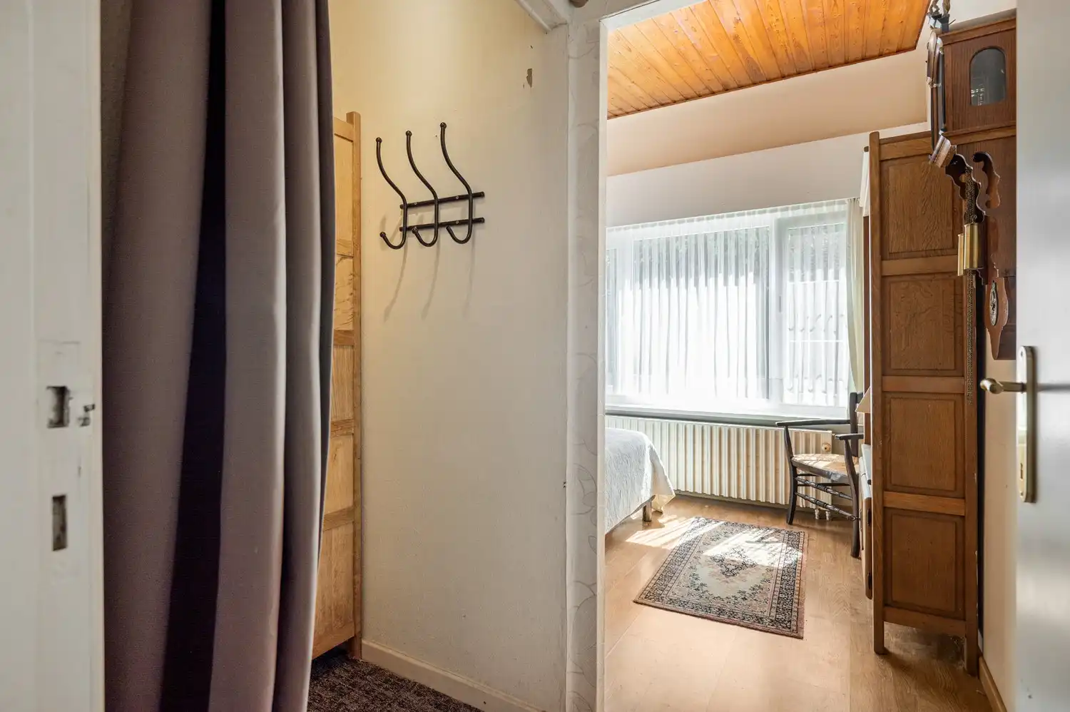 Te renoveren, alleenstaande laagbouwwoning met 3 slaapkamers op fantastisch perceel in Kalmthout! foto 8