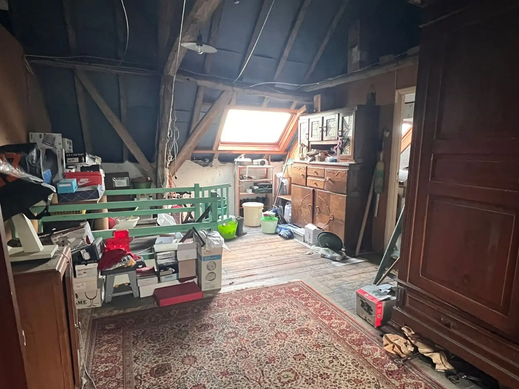 Dorpswoning onder de kerktoren foto 18