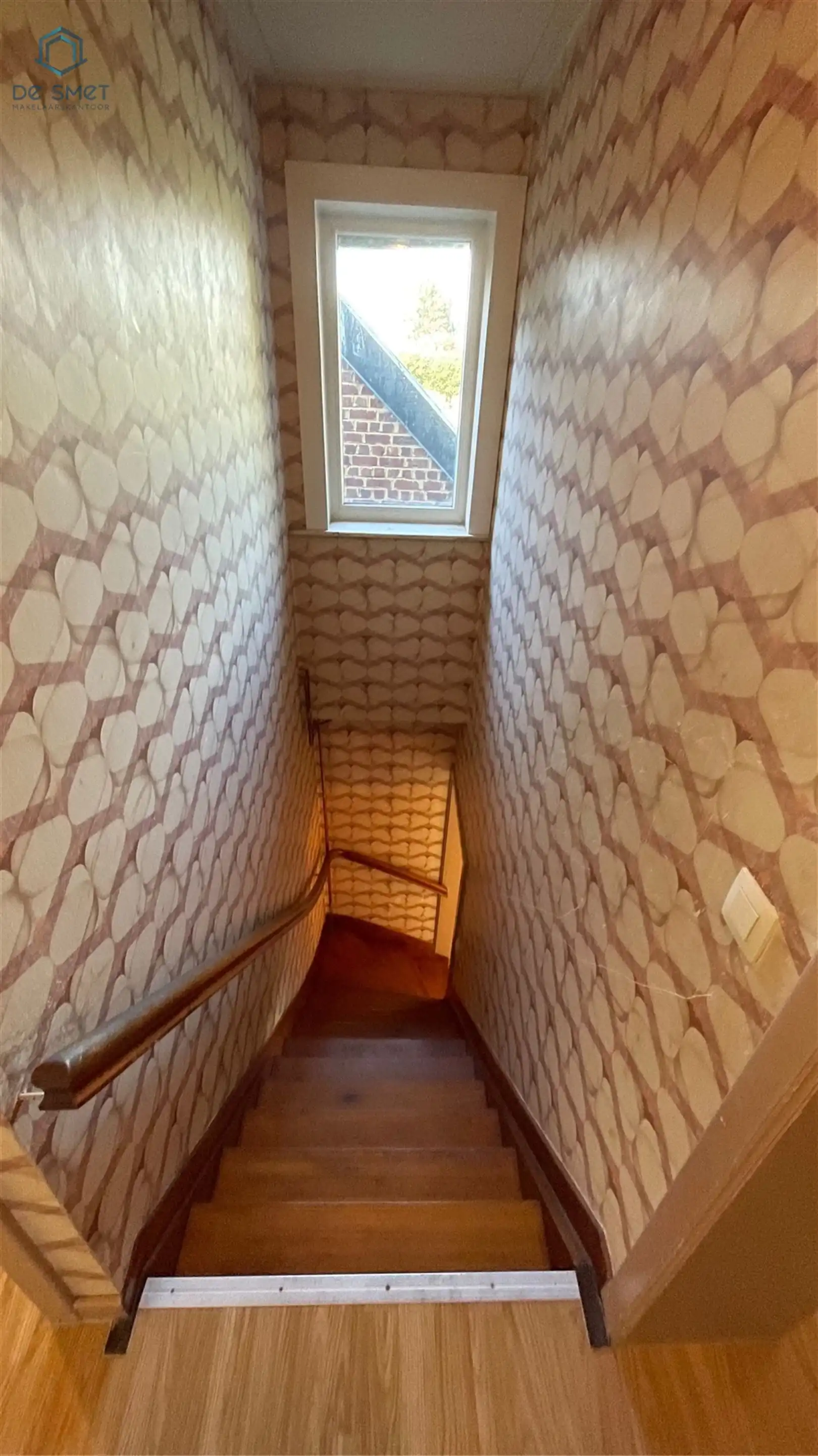 Instapklare gezinswoning met 3 slaapkamers, garage, atelier en prachtige tuin in het hart van de Vlaamse Ardennen foto 15