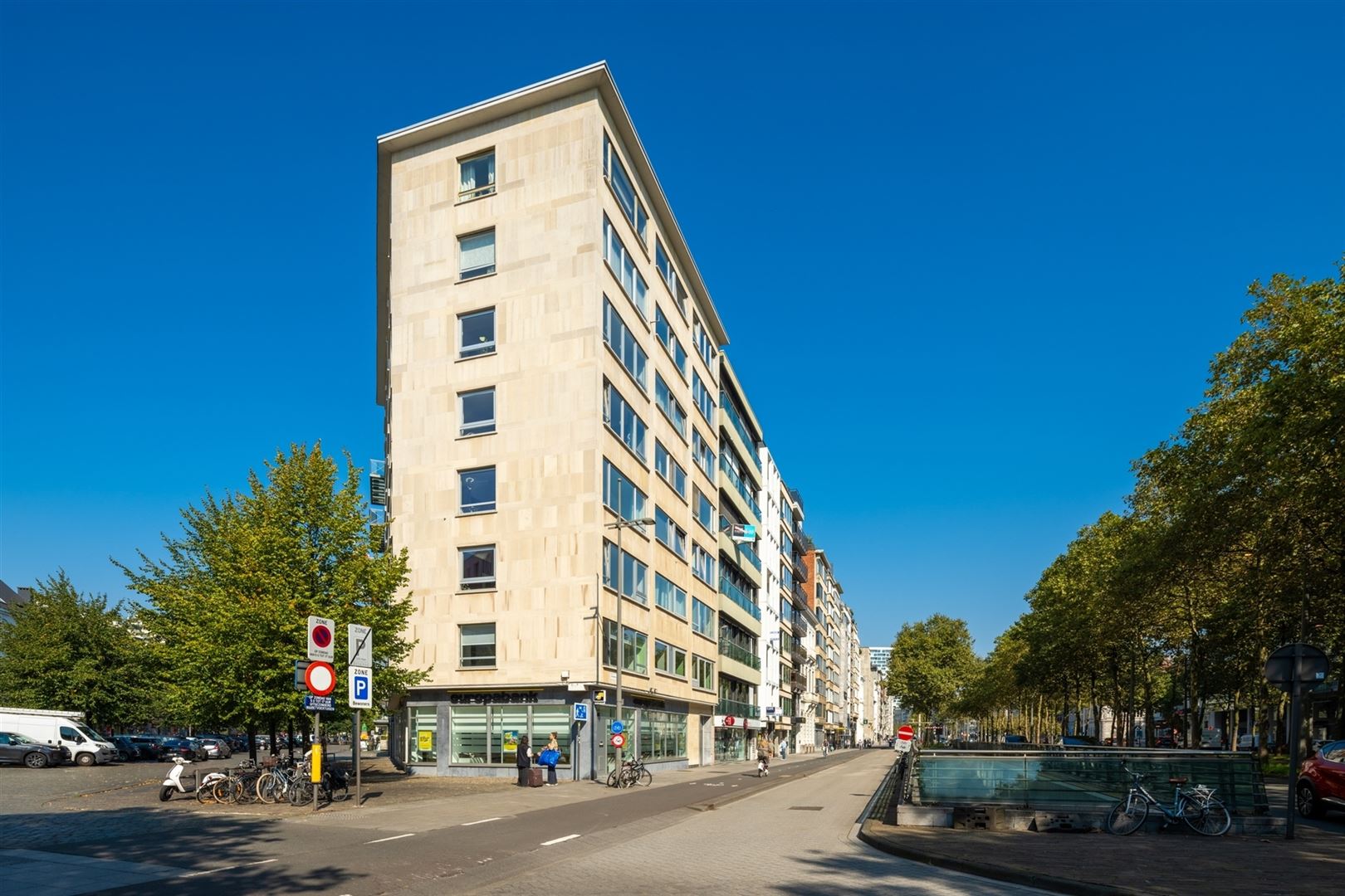 UNIEK dakappartement met grote terrassen en autostaanplaatsen foto 40