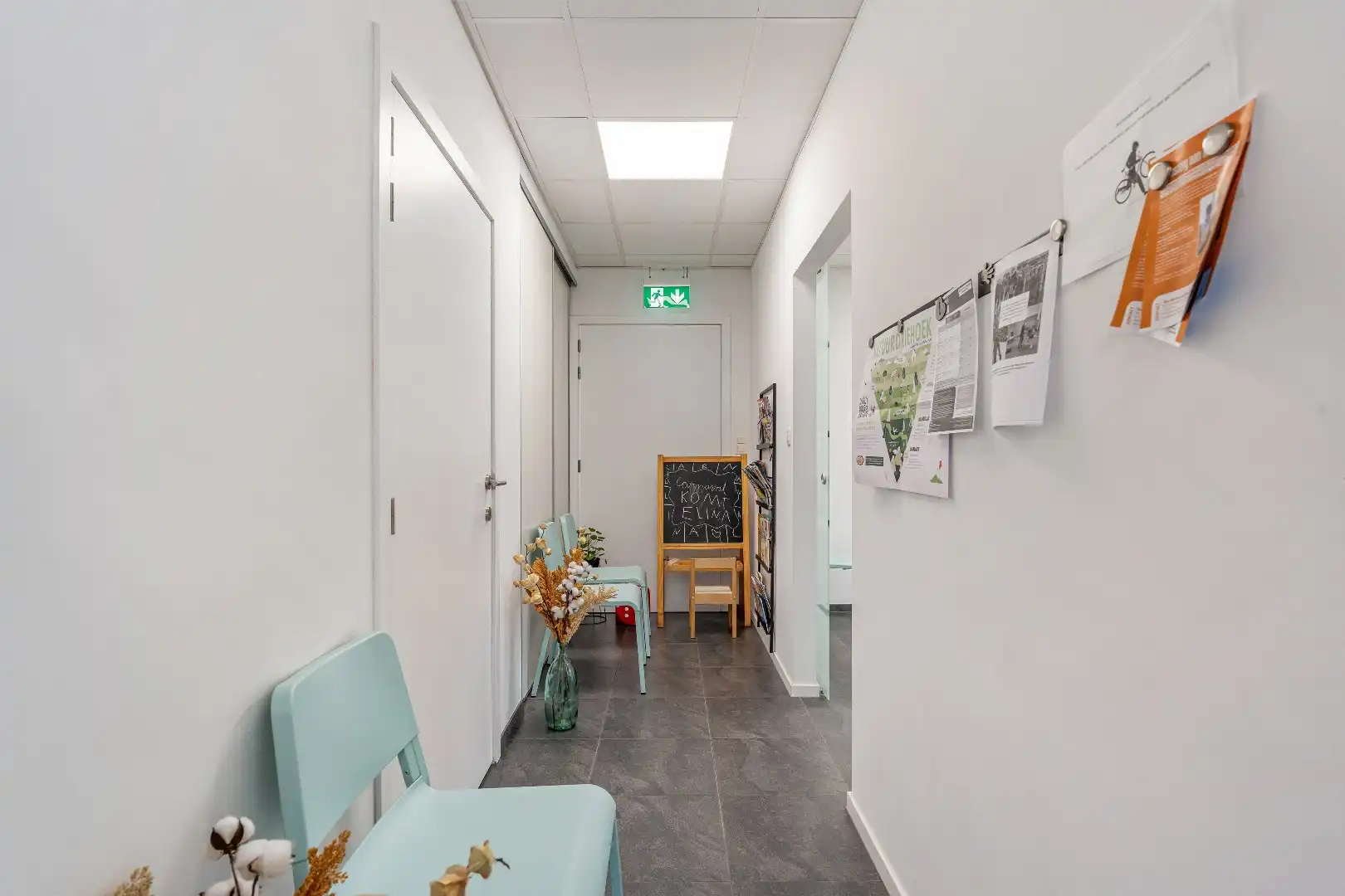 Handelsruimte, 90m² + kelder, centrum van Houthalen-Oost foto 6