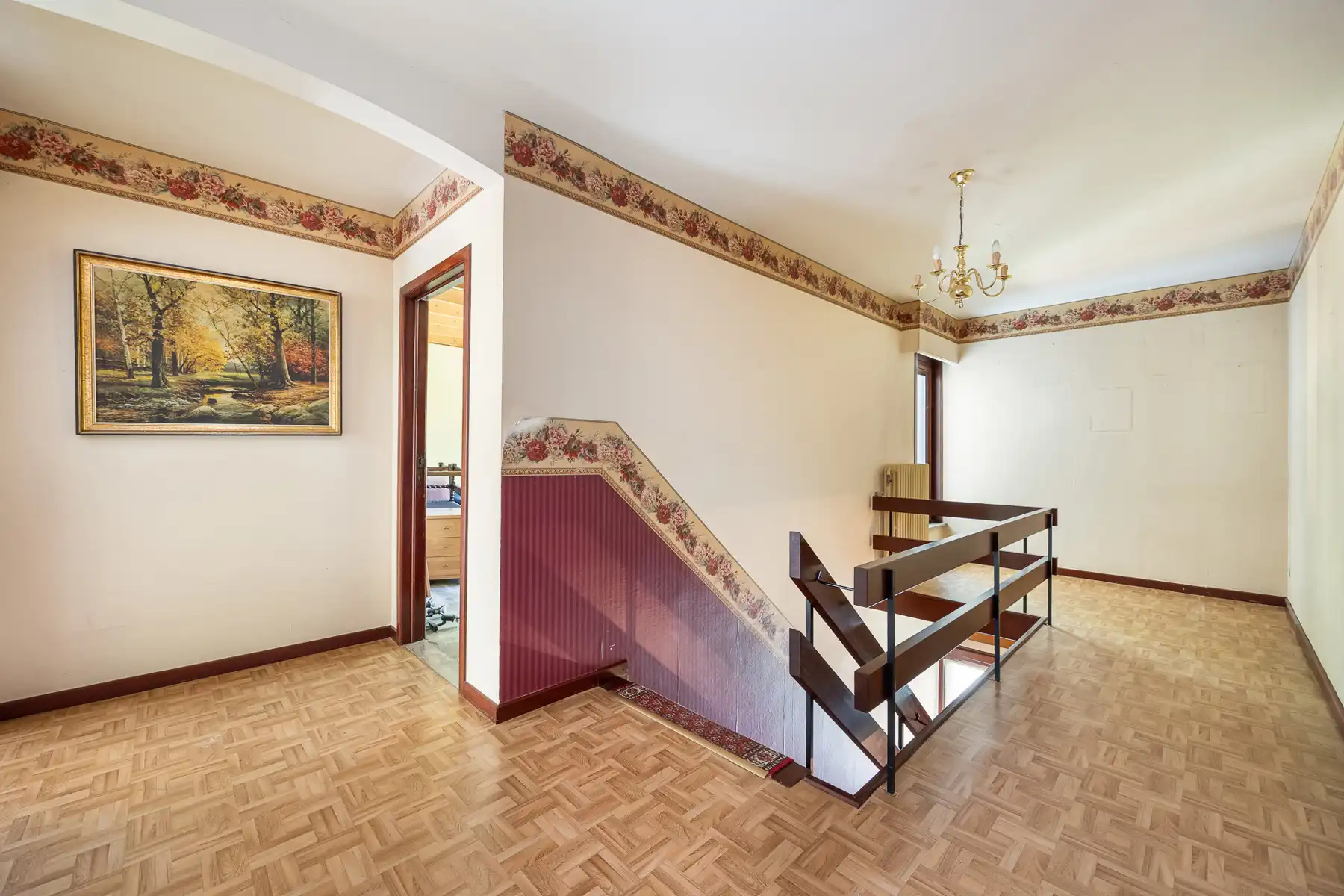 Unieke te renoveren villa op prachtig perceel foto 11