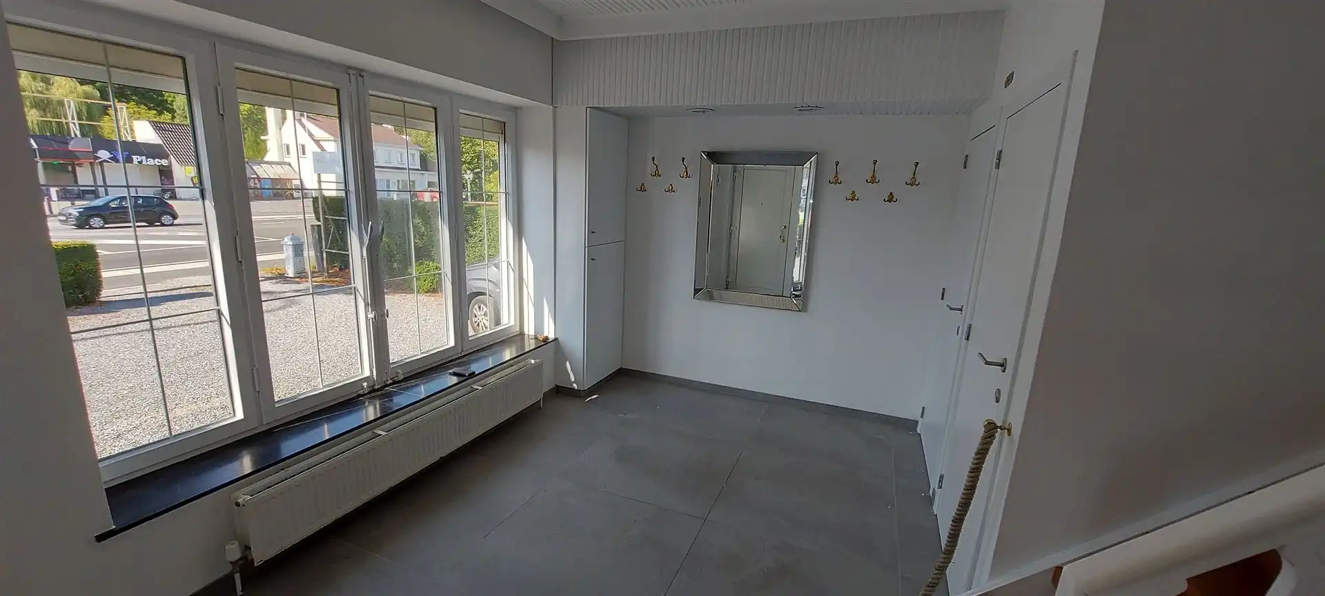 Handelsruimte met woonst foto 9