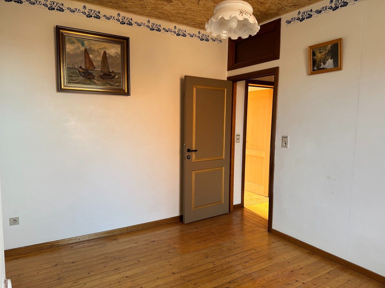 Goed gelegen rijwoning met tuin foto 15