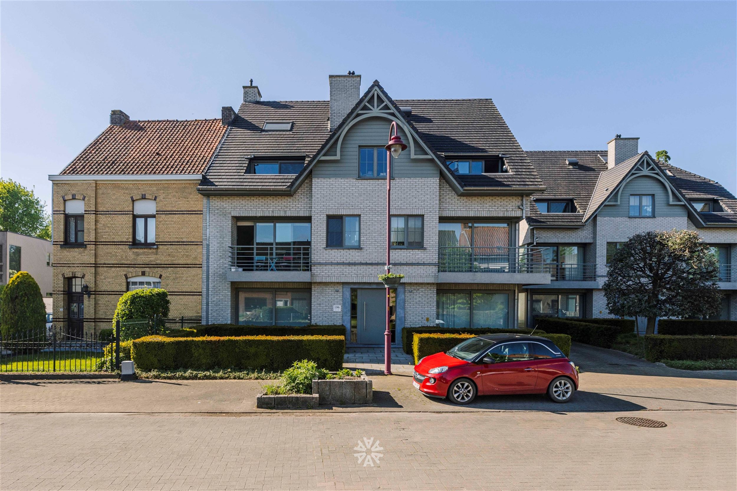 Duplex appartement met groot terras in Bachte-Maria-Leerne foto 1