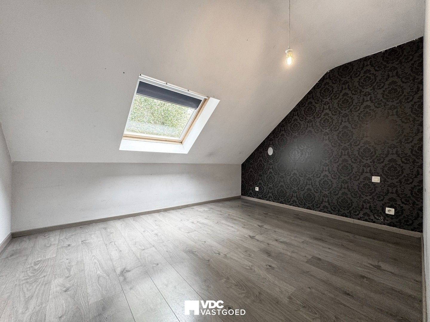Zeer mooi en ruim duplex-appartement met 4 slaapkamers en groot terras in groene omgeving foto 9