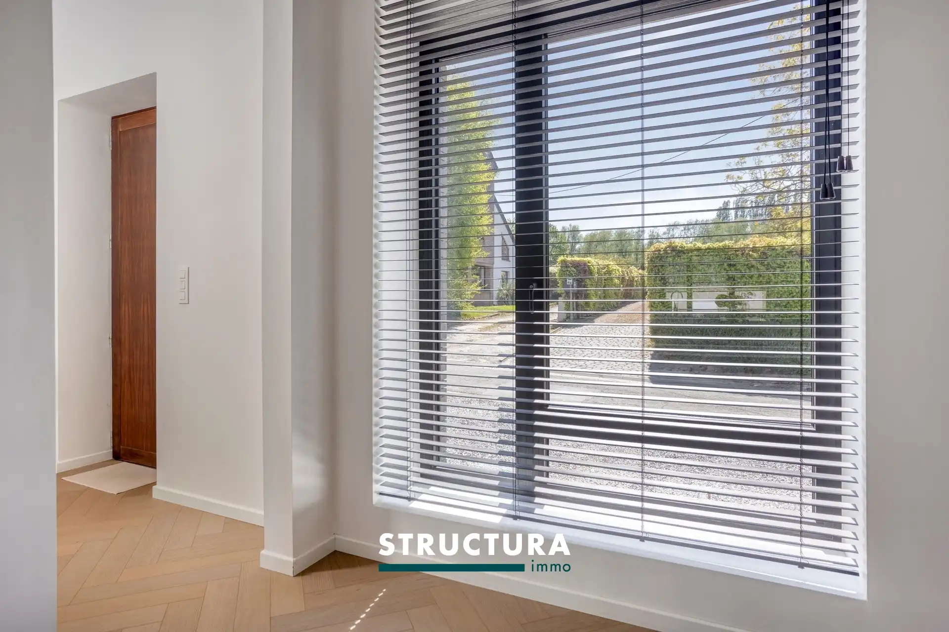 Totaal gerenoveerde woning in rustige, groene omgeving foto 12