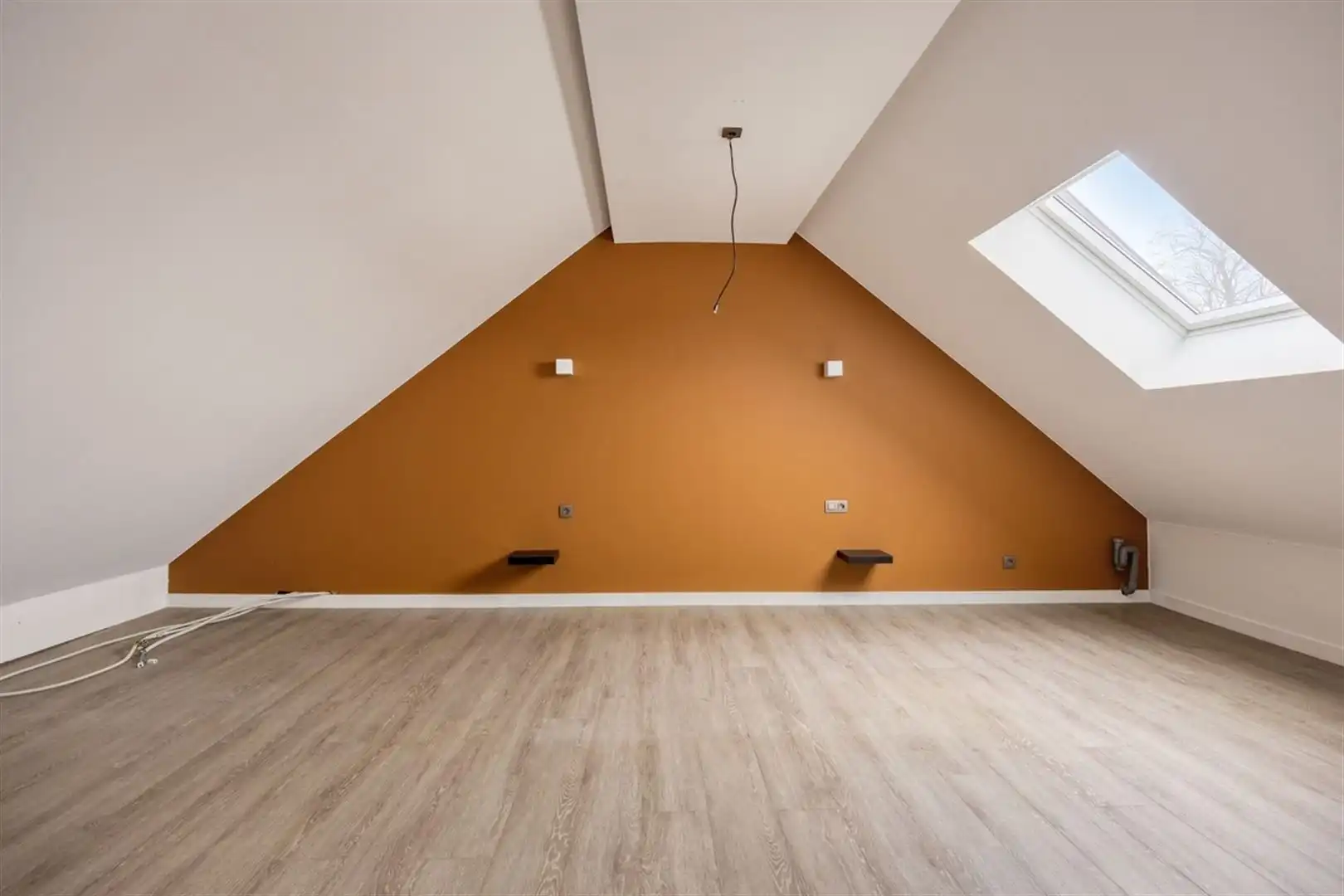 TE KOOP: Gesloten bebouwing met 3 slaapkamers te Kuringen! foto 25