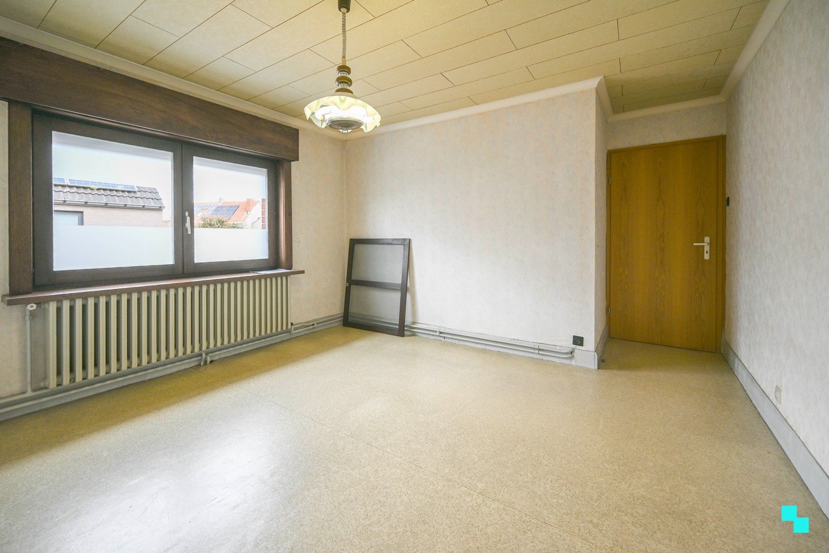 Ruime woning met garage in het centrum van Meulebeke foto 24