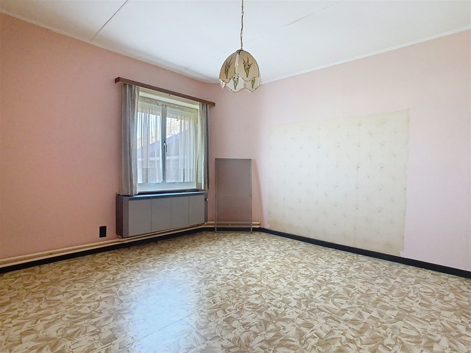 Te renoveren woning, 4 slpks, bijgebouwen, tuin, 9a 71ca  foto 23