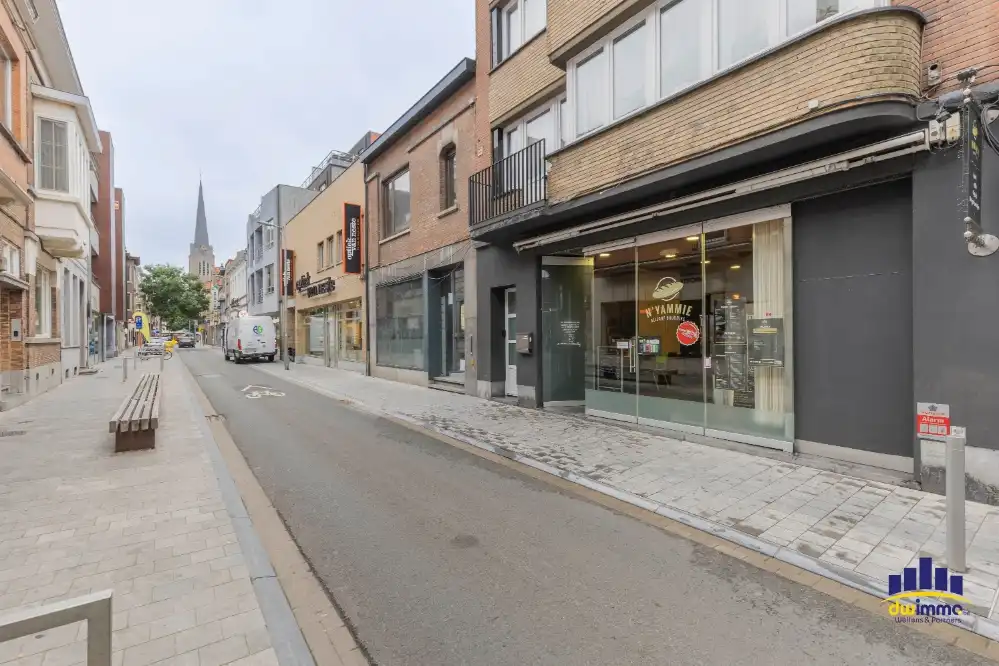 Ter overname: Instapklare broodjeszaak – N’Yammie (centrum Izegem) foto 18