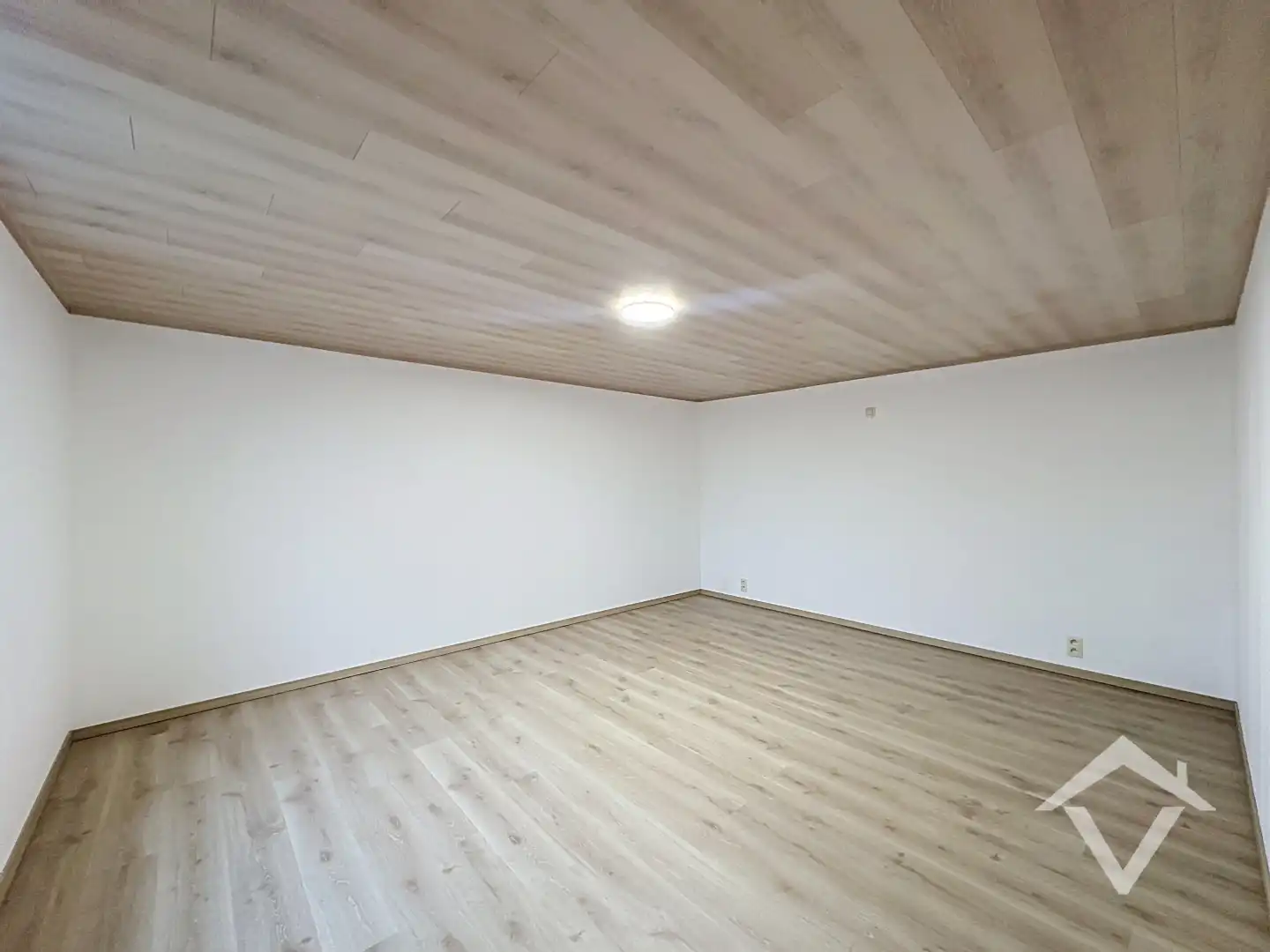 Volledig gerenoveerde woning met 3 slaapkamers en garage te Koekelare foto 18