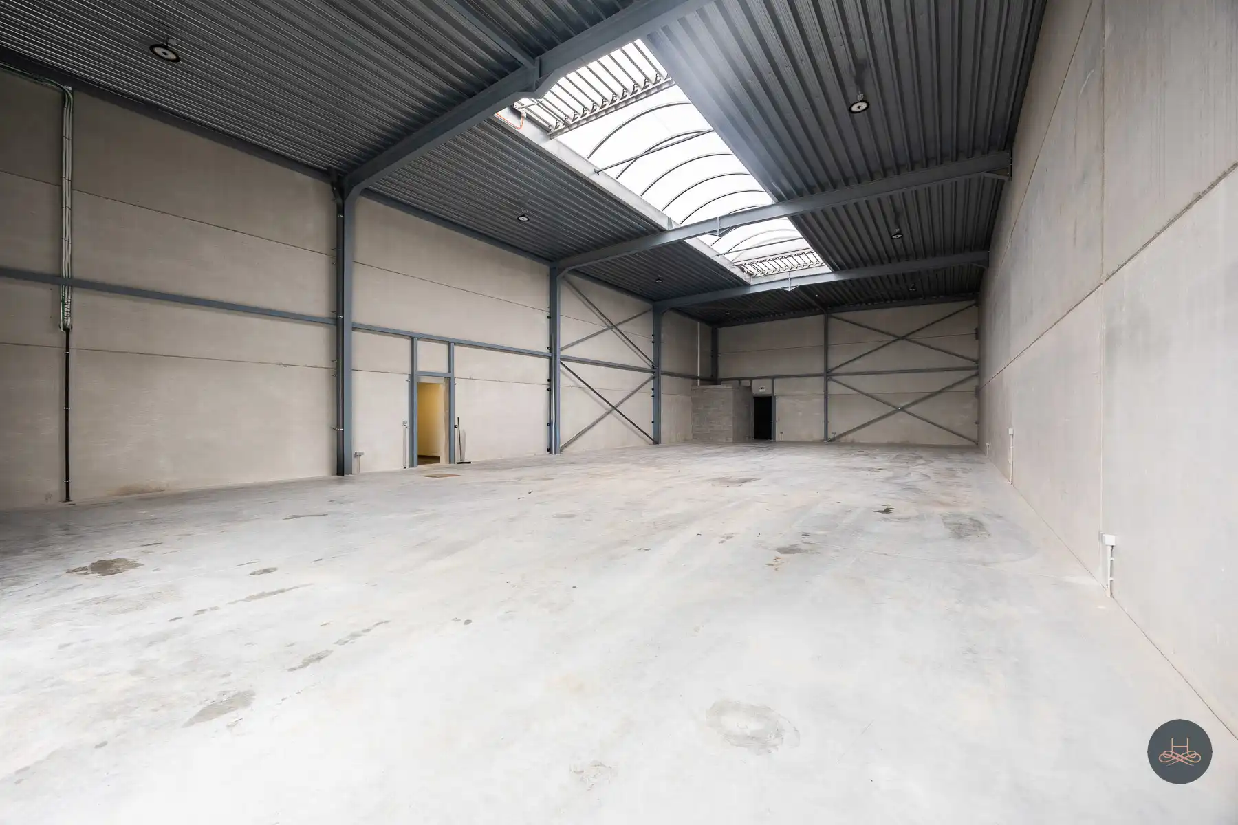 Nieuwbouw KMO-unit met kantoorruimte! foto 5