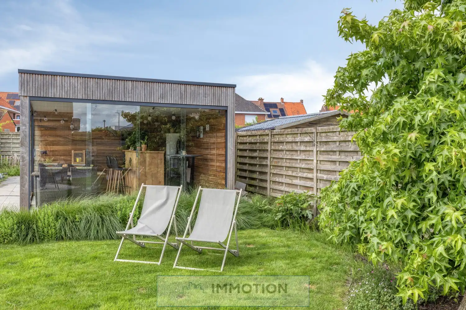 Halfopen gezinswoning met 3 slaapkamers, tuinkamer en poolhouse - Kijkdag met biedmoment op 27/06 foto 23