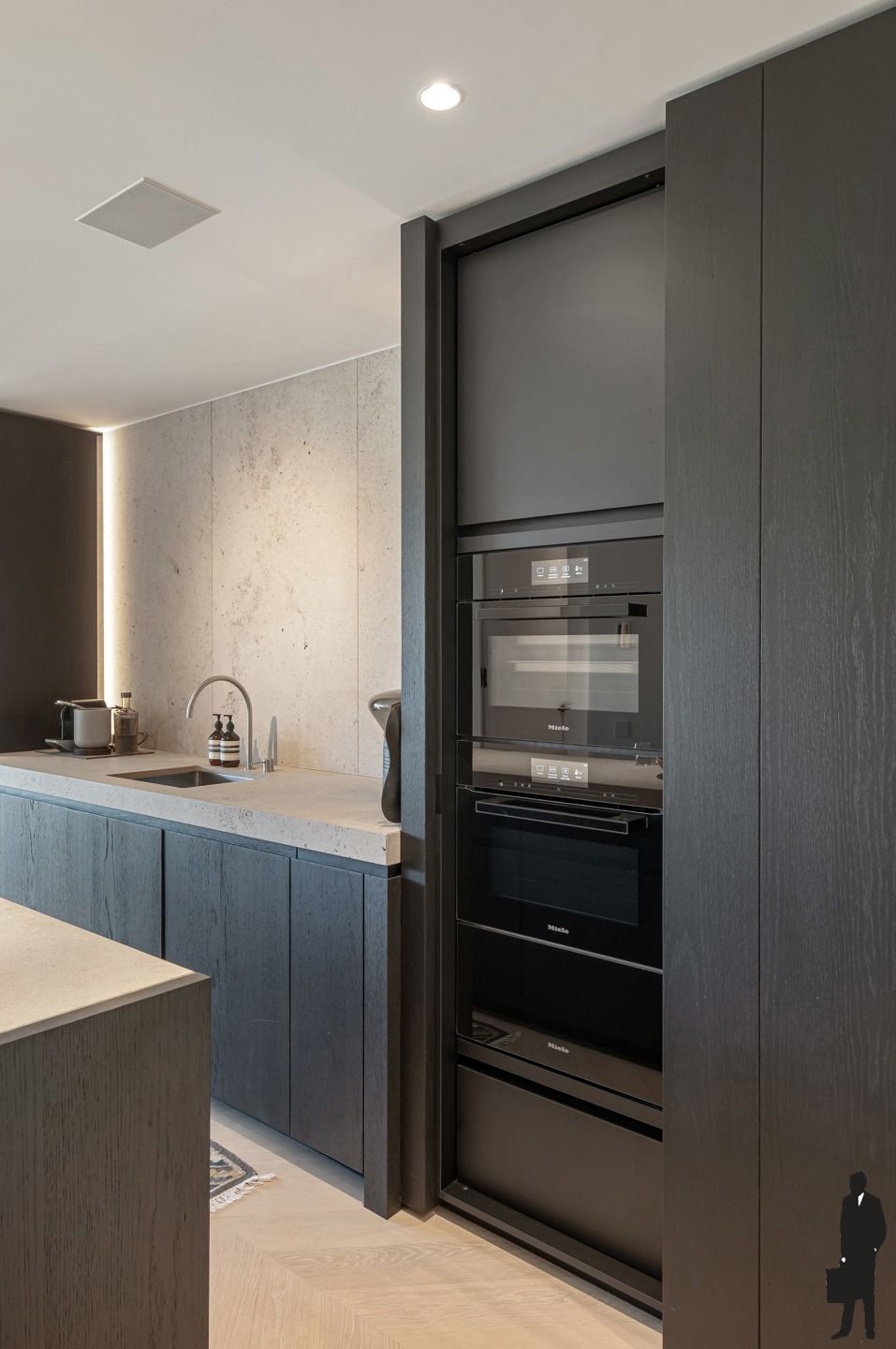 Zonnig luxueus afgewerkt appartement met weids uitzicht! foto 13
