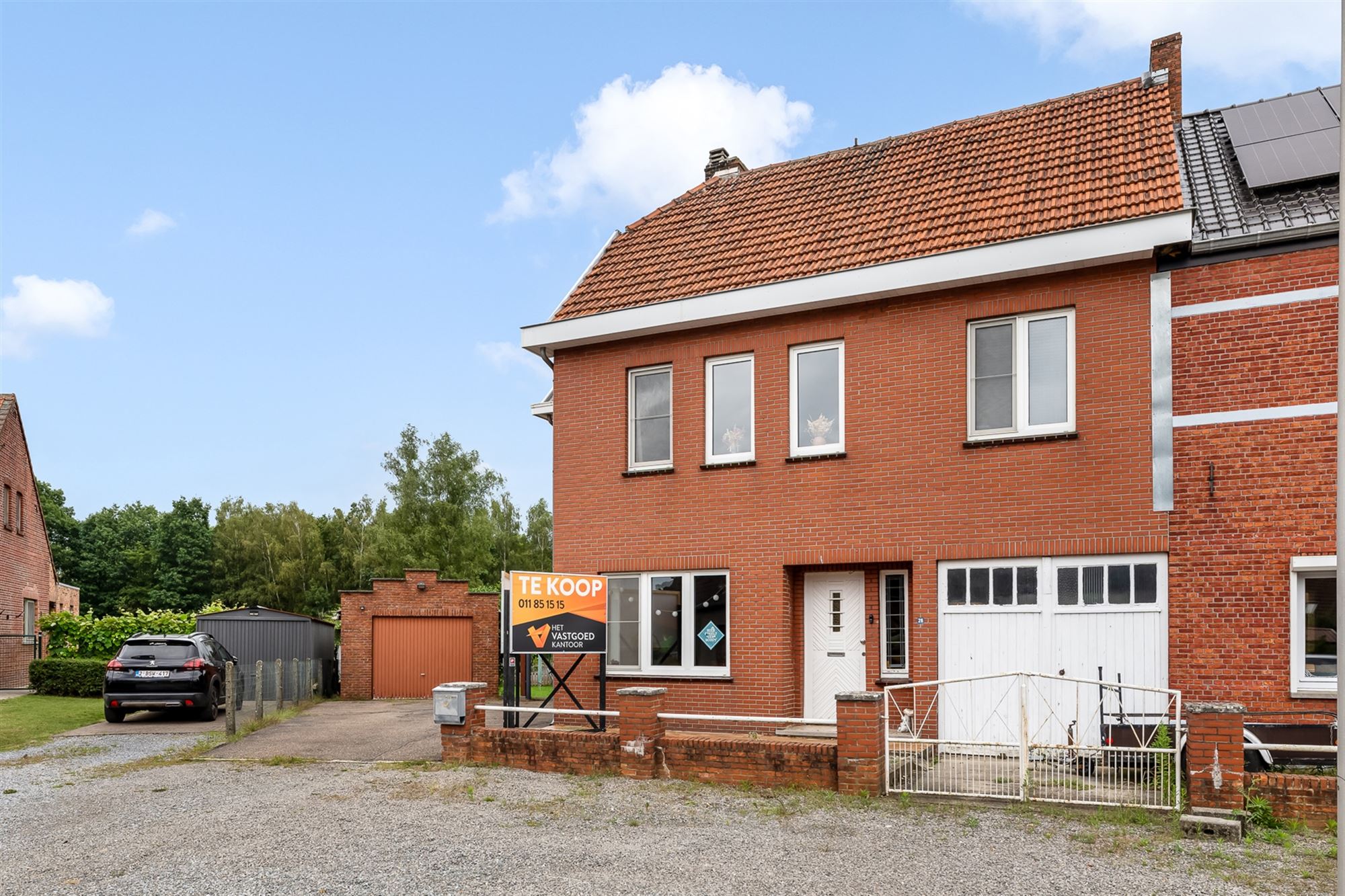 DEELS GERENOVEERDE WONING MET 4 SLAAPKAMERS OP RUIM PERCEEL VAN 6A29CA VLAK BIJ BERINGEN CENTRUM foto 18