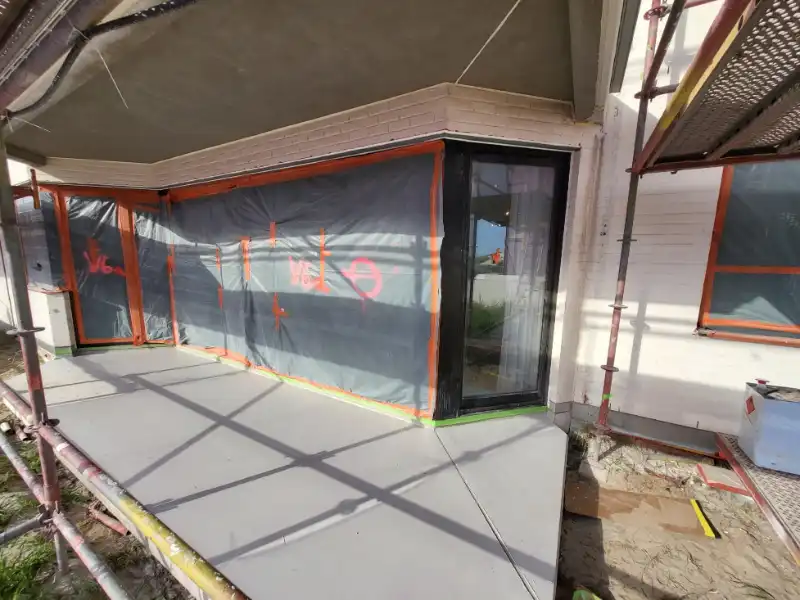 Ruim 2-slaapkamer appartement met zeezicht te koop foto 4