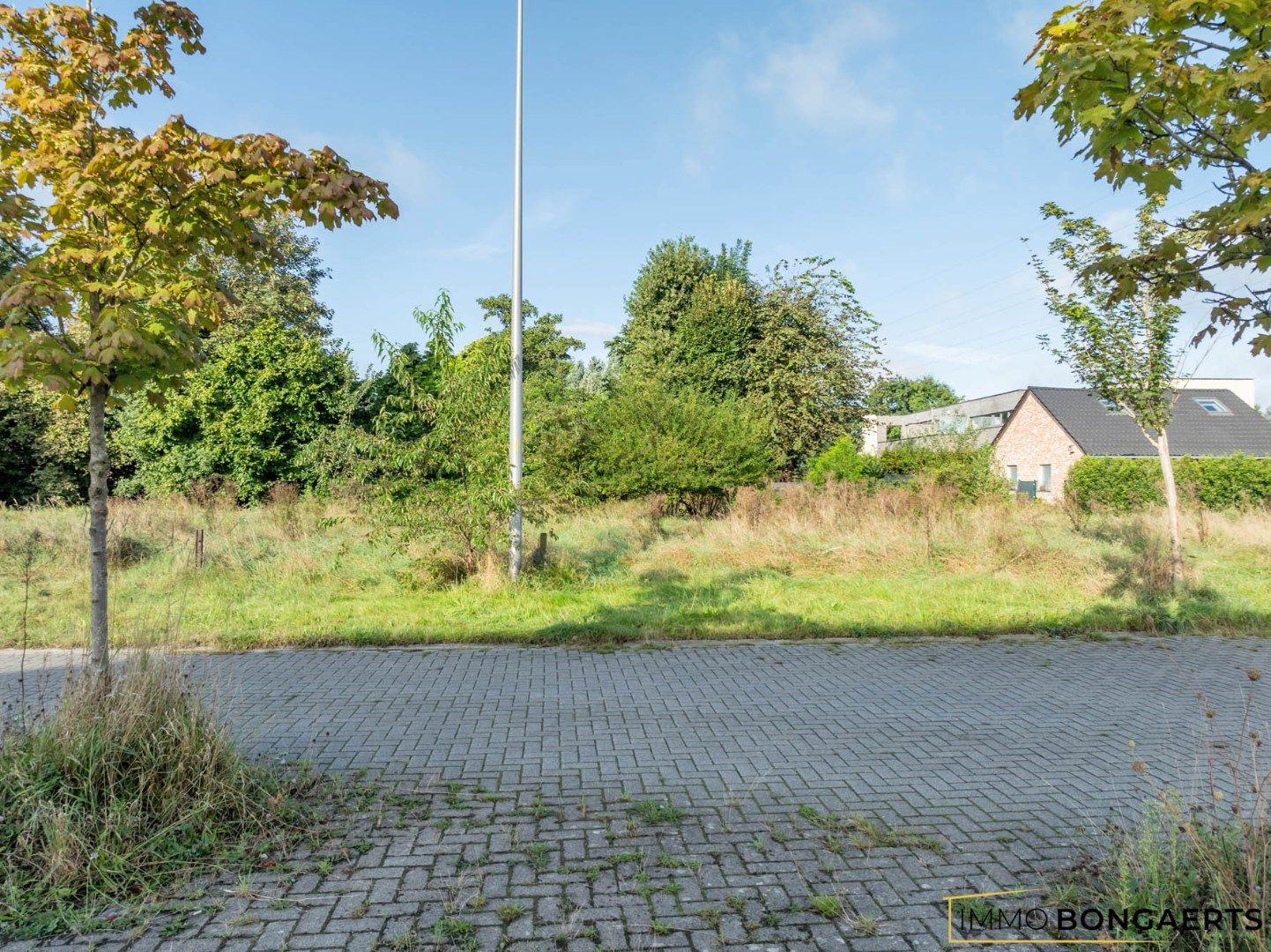Halfopen bouwgrond op een rustige locatie foto 9