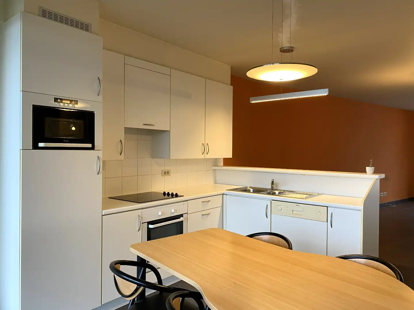 GEZELLIGE RIJWONING MET 3 SLPKS | KOER EN TERRAS foto 3