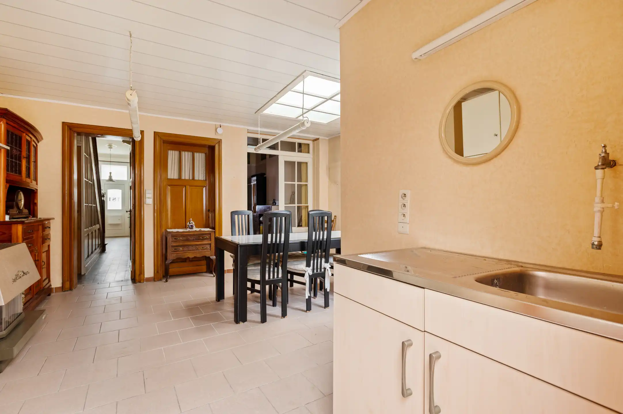 Ruime gezinswoning met 3 slaapkamers en tuin foto 6