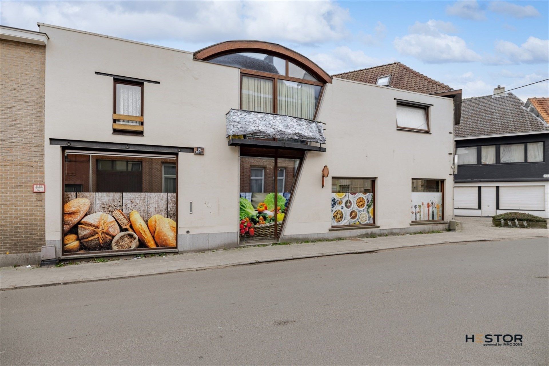 Ruim handelspand op toplocatie in Hamme foto {{pictureIndex}}