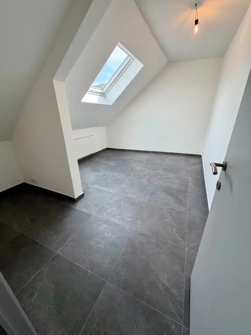 Gerenoveerd handelspand met instapklaar duplexappartement en tuintje foto 15
