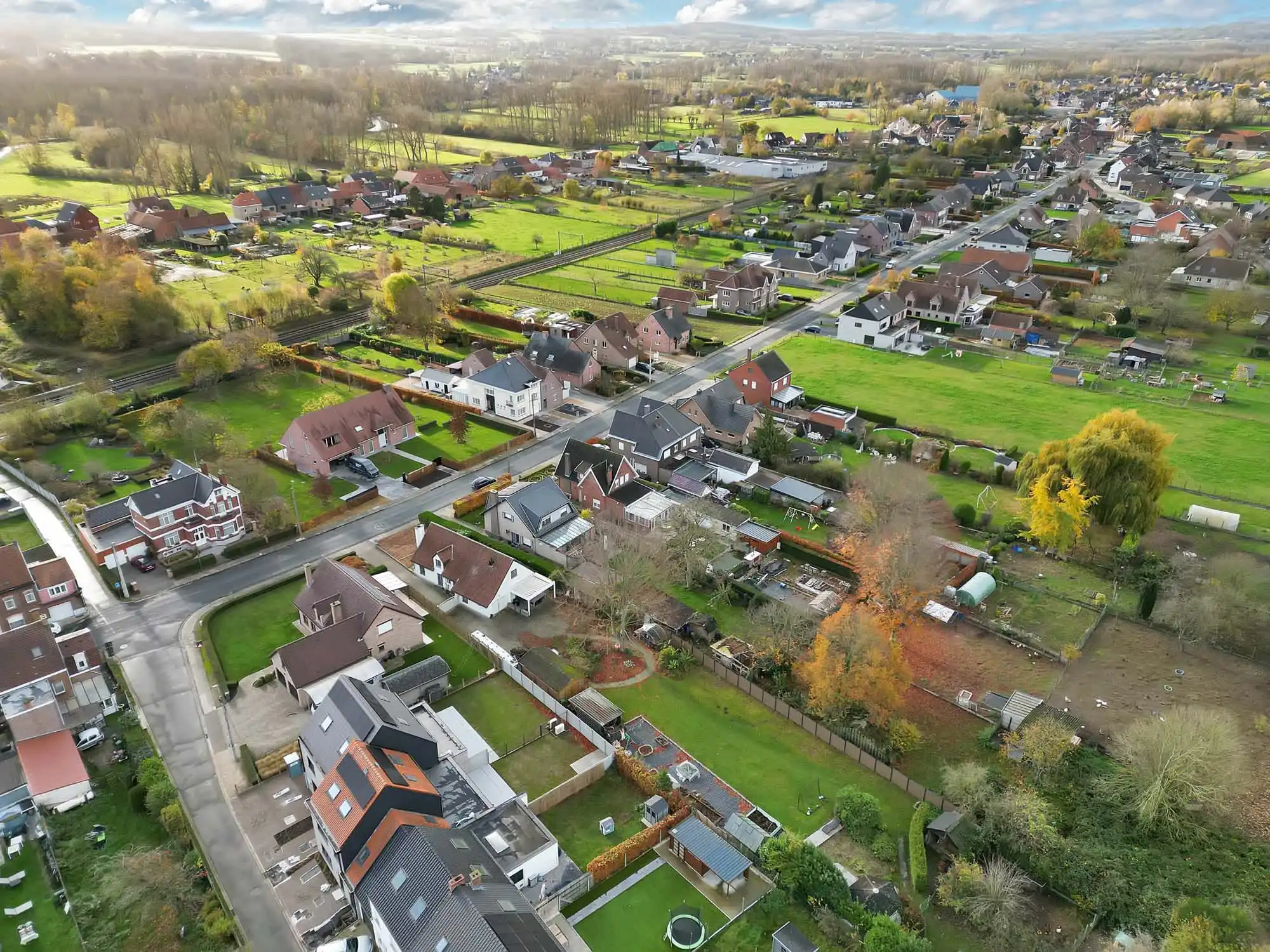 Gezellige woning met ruime tuin foto 4