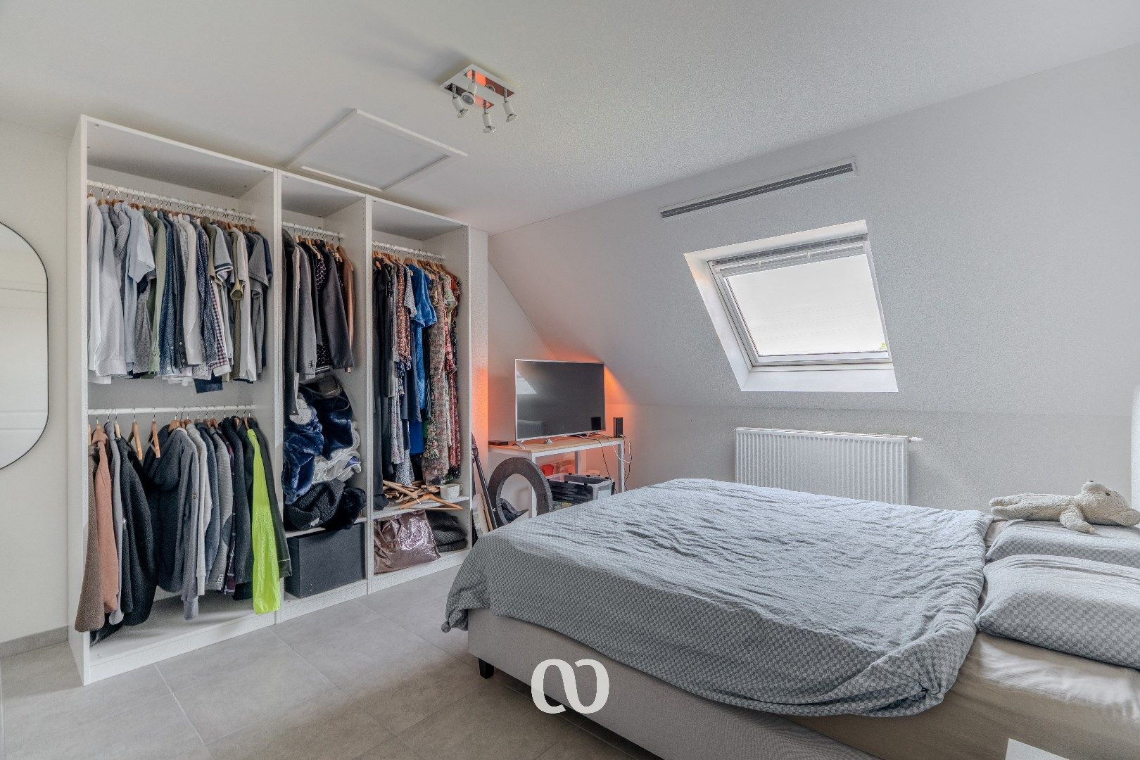 Ruime recent gebouwde woning met 4 slaapkamers foto 14