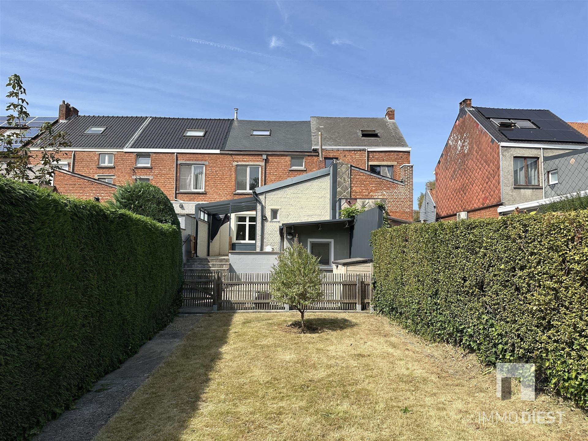 Knappe woning met 3 ruime slaapkamers en mooie tuin - instapklaar foto 23