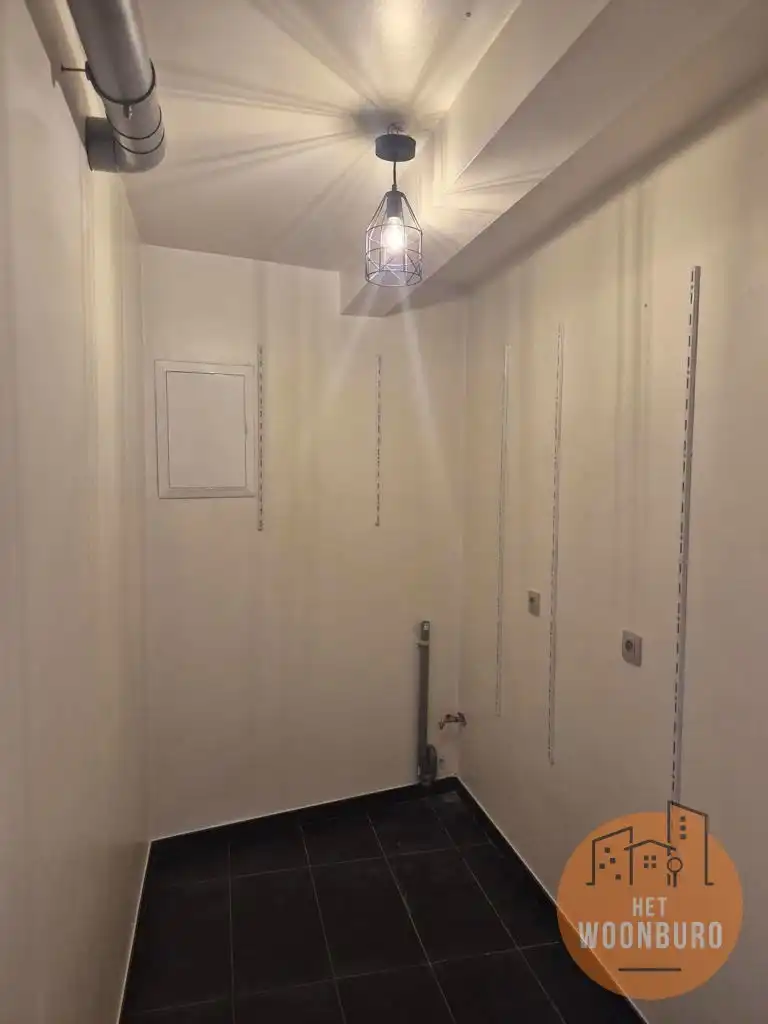 Duplex appartement met 2 slpks, bureel en autostaanplaats foto 15