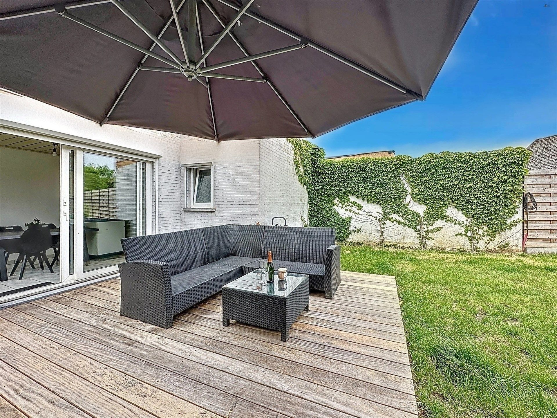 Prachtige gezinswoning met 4 slaapkamers, 2 badkamers op een perceel van 760m²! foto 4