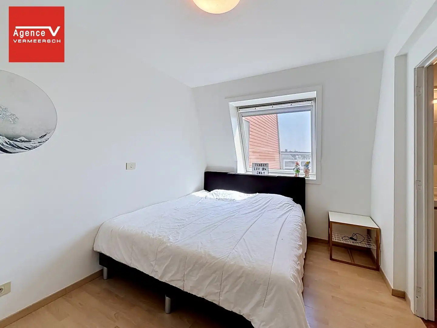 Stijlvol appartement met panoramisch verzicht op het hinterland.  foto 20