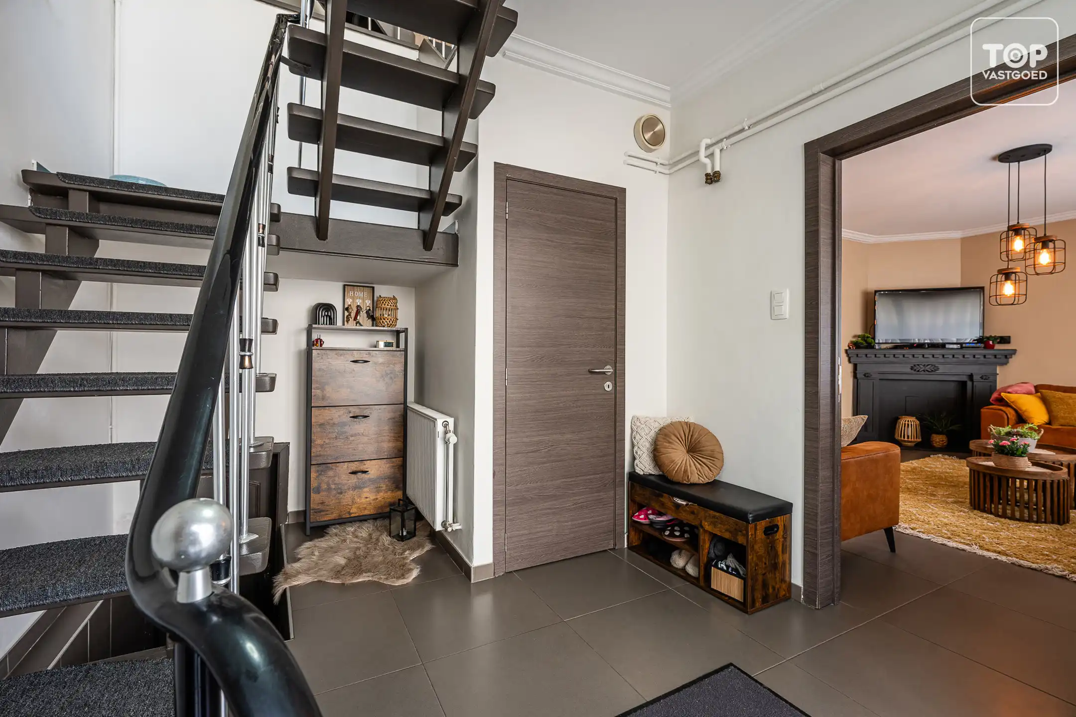 Instapklare HOB met 4 slaapkamers en tuin foto 12