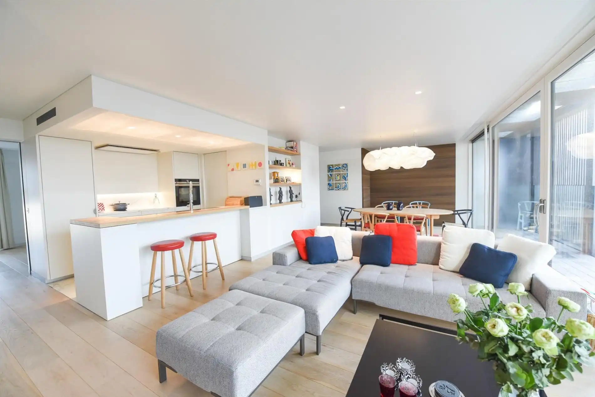 Prachtig instapklaar appartement TE HUUR centrum Waregem. foto 3