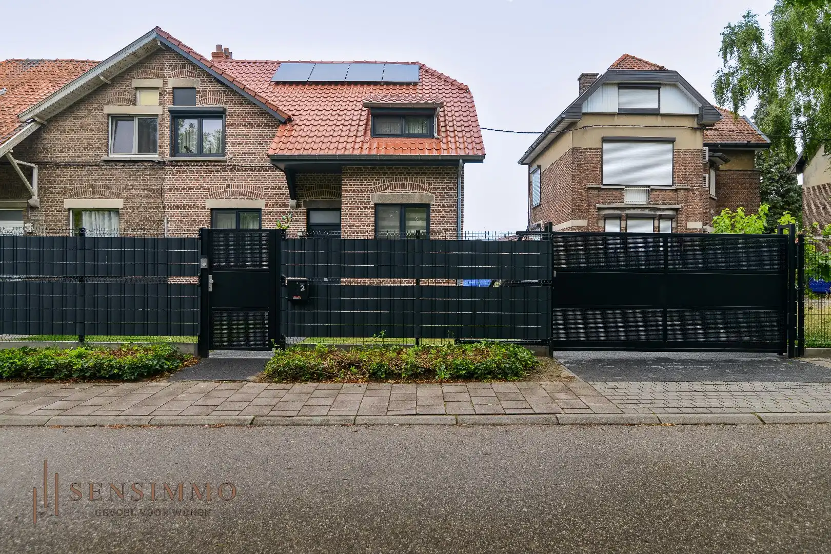 Gerenoveerde halfopen woning met 3 slaapkamers in Genk foto 21