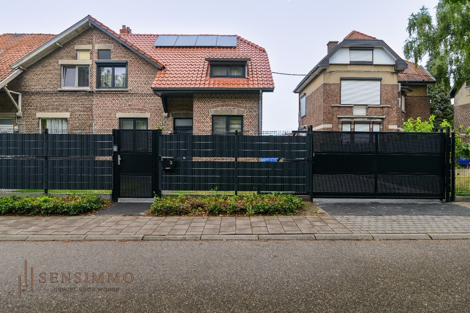 Gerenoveerde halfopen woning met 3 slaapkamers in Genk foto 21