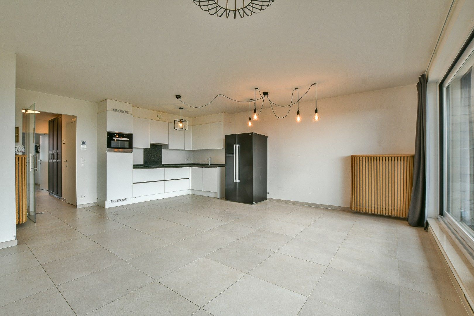 Modern 2-slaapkamerappartement op de derde verdieping met terras nabij duinen en strand, De Haan foto 3