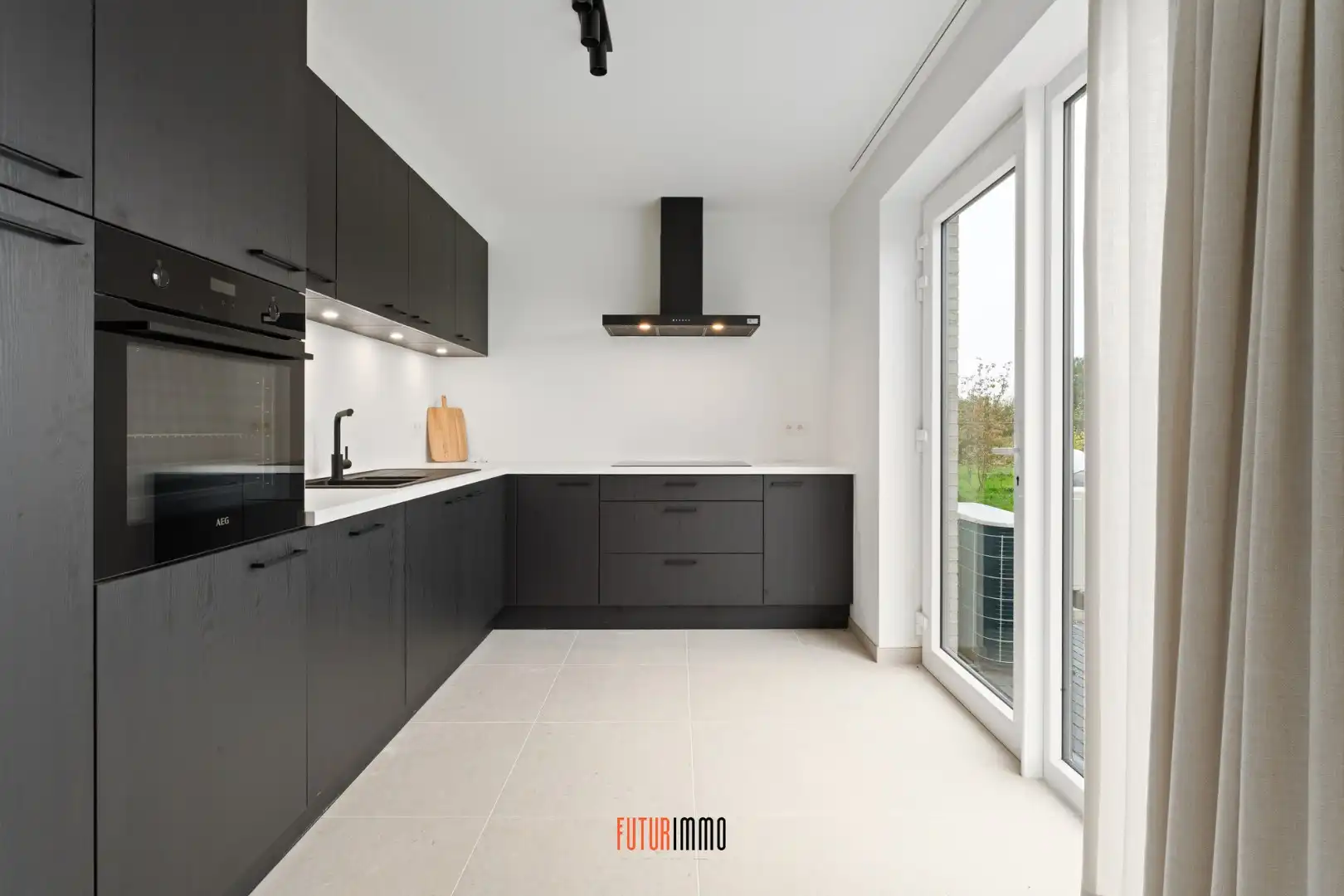 Nieuwbouwwoning met garage foto 7