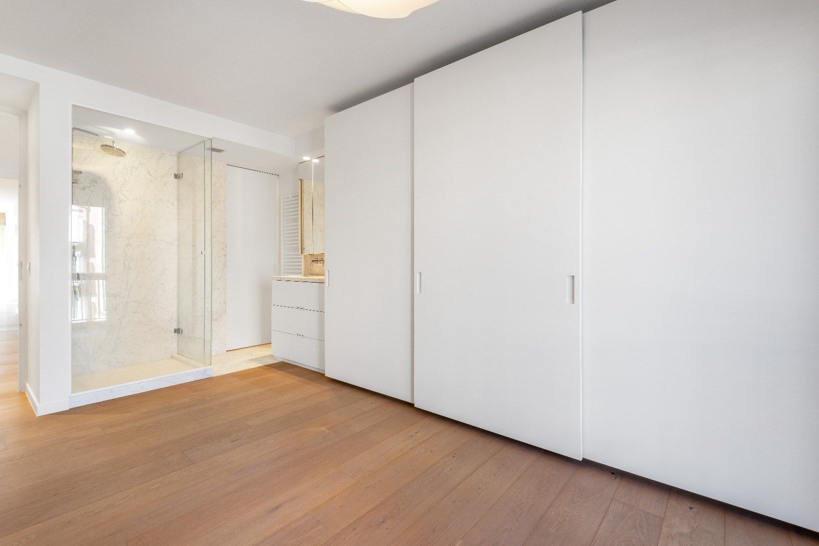Zonnig appartement met zuid-west oriëntatie en uitzicht op het Zegemeer. foto 10