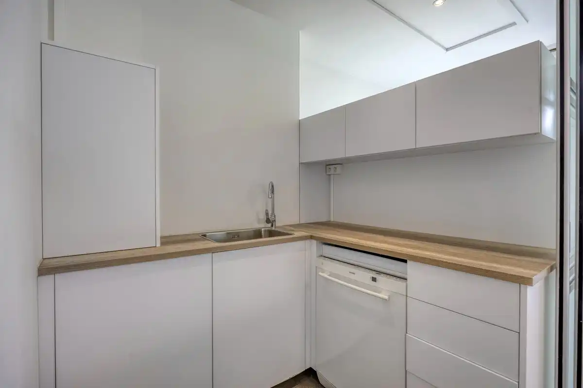 Ruime kantoor op topligging foto 9