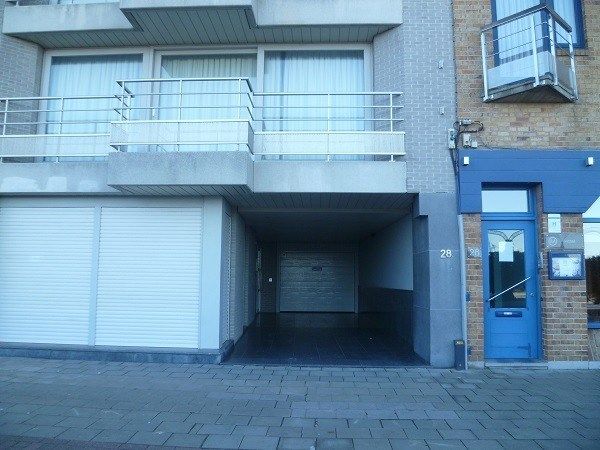 afgesloten garage staanplaats - VKZ295 foto {{pictureIndex}}