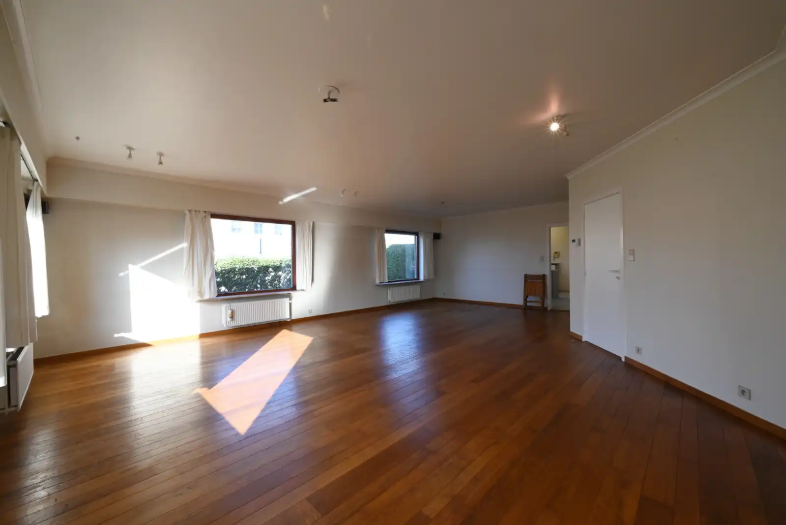 Villa te huur in Ardooie – Ruimte, comfort! foto 6