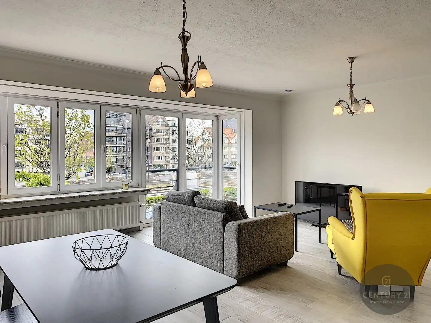 Prachtig  gerenoveerd appartement vlakbij het Heldenplein foto 2
